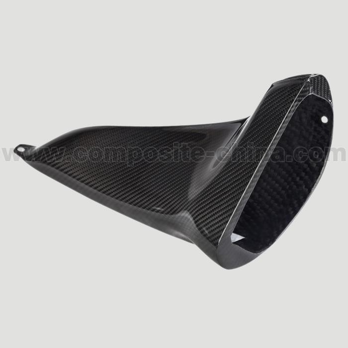 カスタムカーボンファイバーパーツ