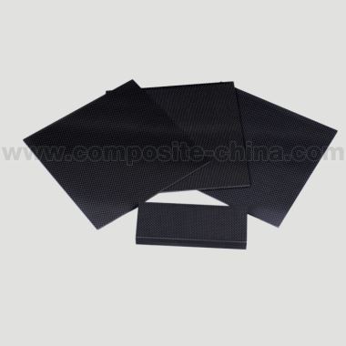 カーボンファイバープレート